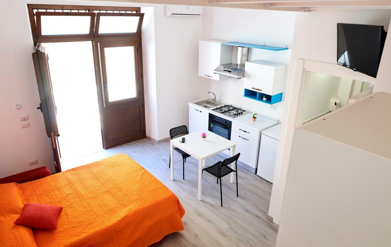 카스텔라마레델골포 Sole Di Castellammare B&B 외부 사진